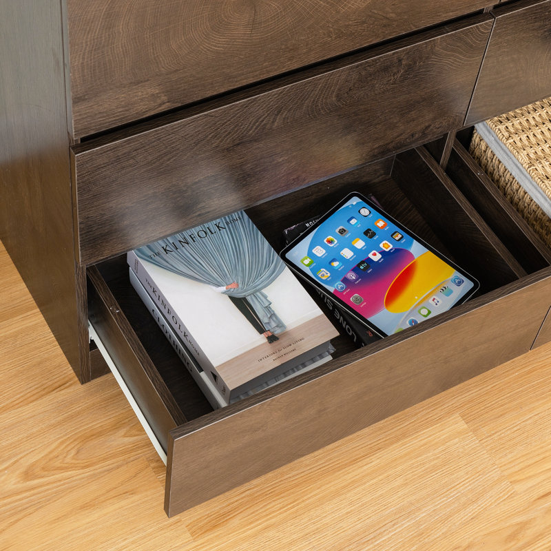 Accent chests with six drawers, Brown