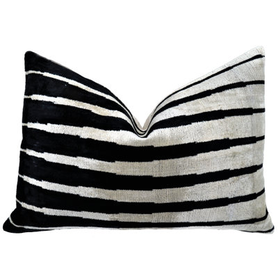 Housse de coussin décorative faite à la main de luxe et insert en plumes de canard de qualité supérieure