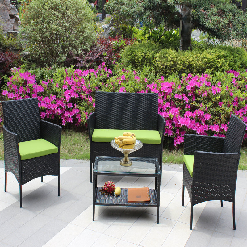 Mobilier de patio 4 pièces: fauteuils rembourrés et table à thé d'extérieur: coussins