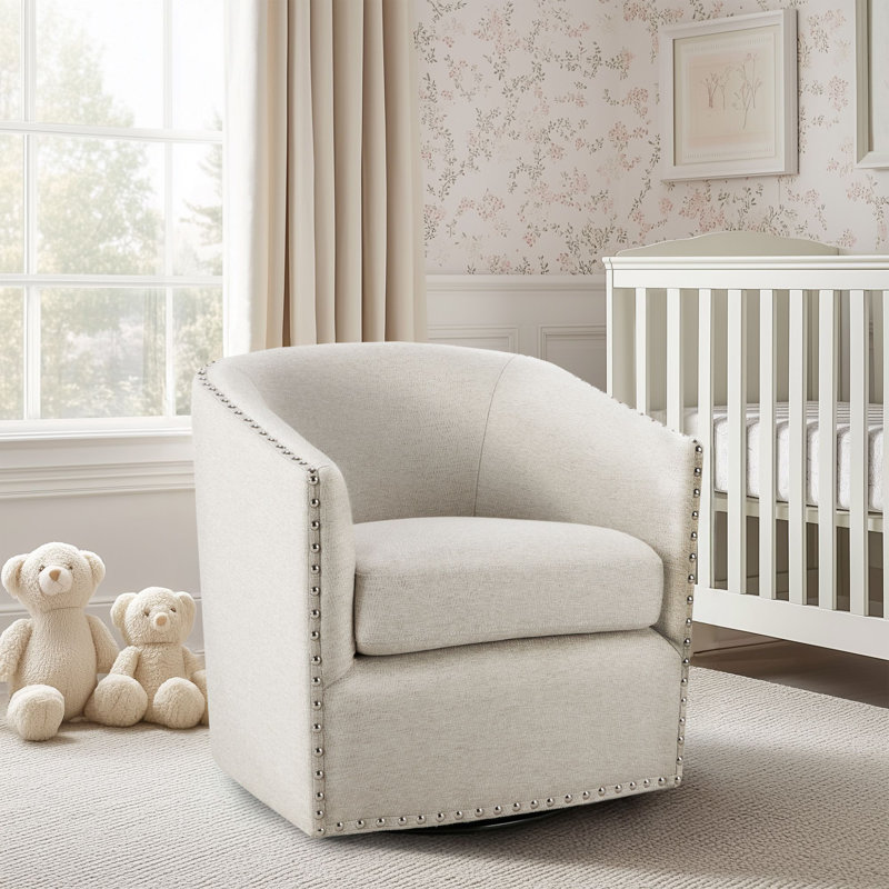 Fauteuil demi-tonneau pivotant à 360 ° Tyler avec garniture cloutée, Polyester naturel