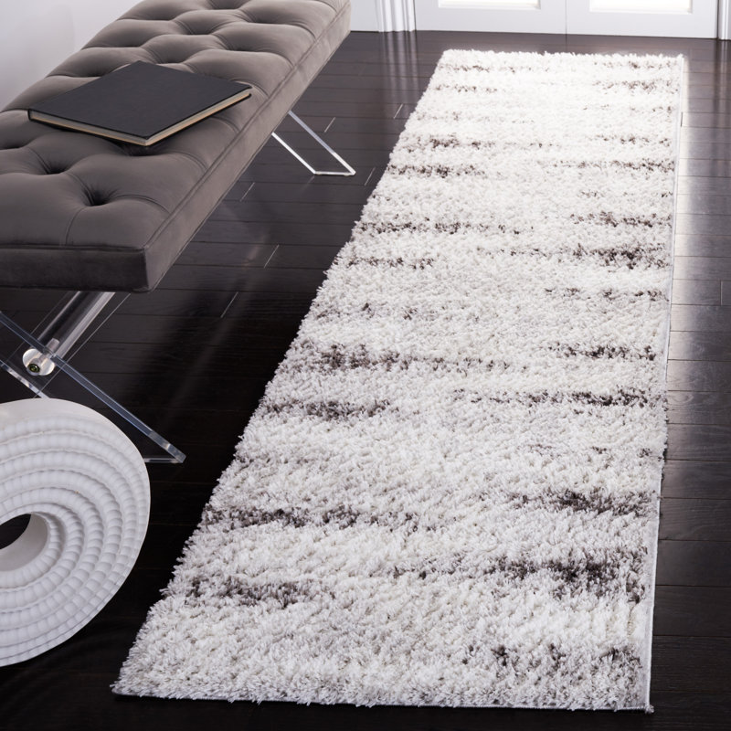 Tapis Berber, Tapis de couloir 2 pi 3 po x 8 pi