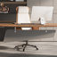 Bureaux ovales bruns en bois massif-108044834