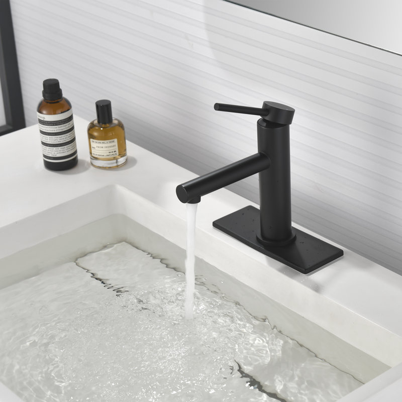 Single-Hole Single-Handle Bathroom Faucet With Drain Assembly