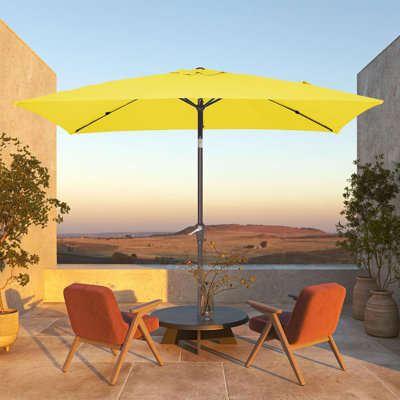  Parasol de marché extérieur, parapluies de patio rectangulaires de 6,5 x 10 pi avec inclinaison à bouton-poussoir et manivelle, parasol de table rectangulaire avec protection contre les rayons UV pour la terrasse du jardin de la piscine, jaune