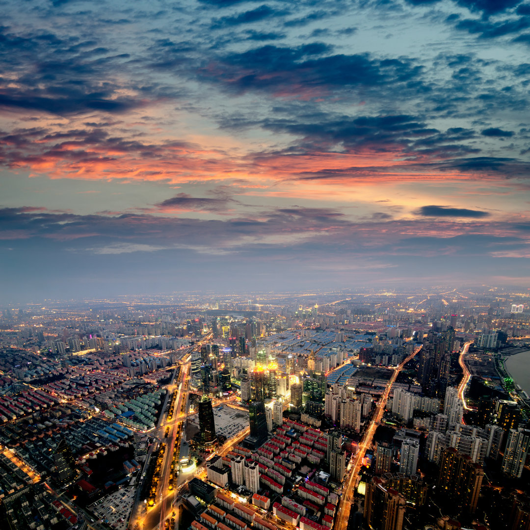 Skyline bei Sonnenuntergang von Liufuyu - Wrapped Canvas Photograph