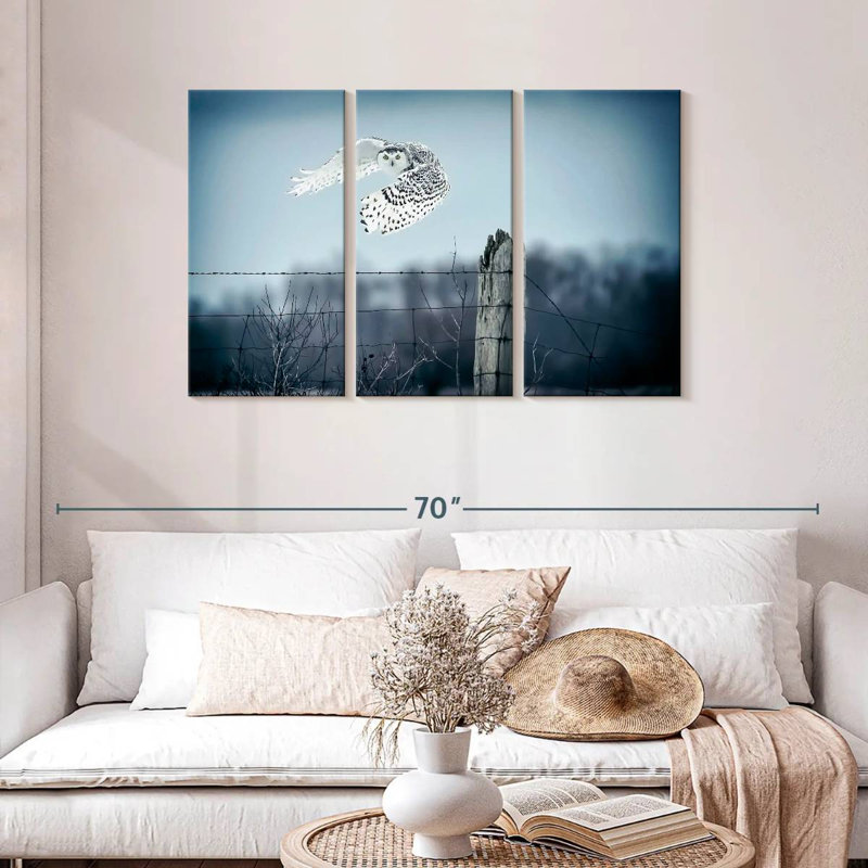 Winter Snowy Owl IV, 28" H x 45" W