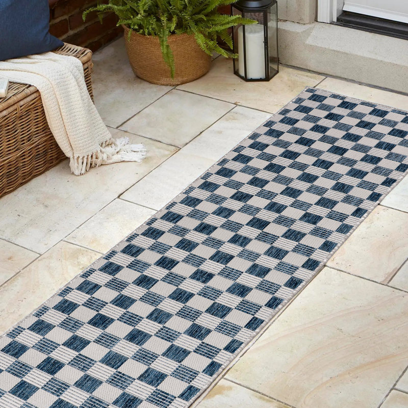 Tapis d'intérieur / extérieur bleu marine / crème Aimee, Tapis de couloir 2 pi x 7 pi 10 po