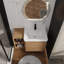 Meuble-lavabo mural avec lavabo en céramique blanche, tablette et porte à fermeture en douceur-167795923