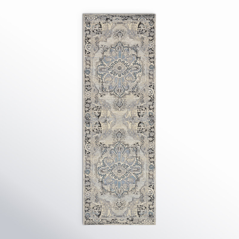 Tapis oriental intérieur / extérieur Cusack, Tapis de couloir 2 pi 5 po x 7 pi 8 po
