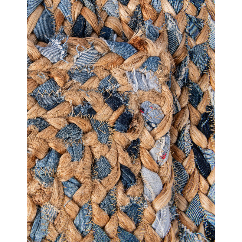 Alarik Animal Print Hand Handmade Braided Natural/Blue Area Rug, Table Runner 1'2" x 6'1"