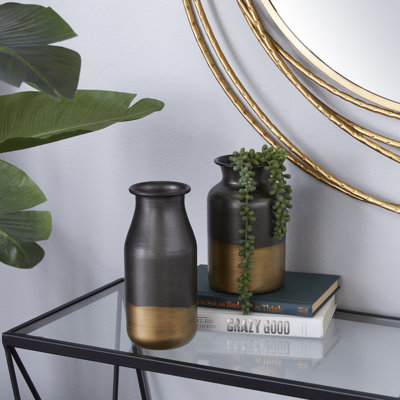 Ensemble de 2 vases contemporains en métal doré