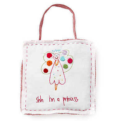 "shh..« i is a princess », un crochet de vie de porte vie