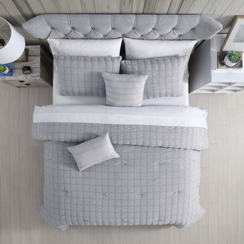 Courtepointe en microfibre Kane 5 pièces, Gris, Édredon grand, 2 taies décoratives et 2 coussins