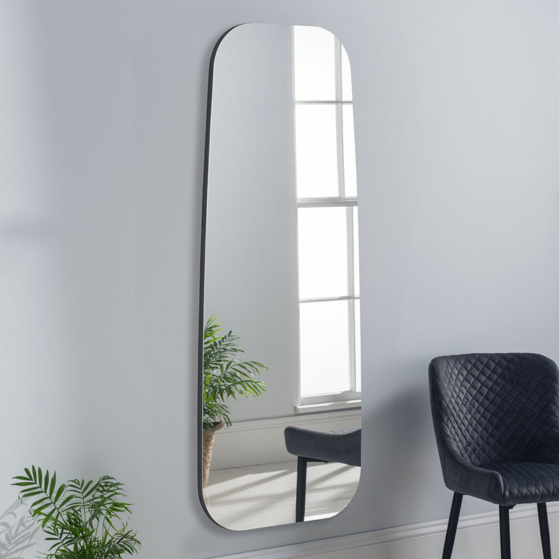 Beckhem Novelty Wall Mirror, Black