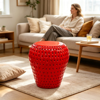 Tabouret en résine et fraise