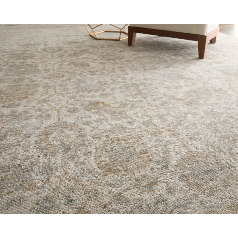 Loralai Traditional Oriental Area Rug, Rectangle 5' x 8'