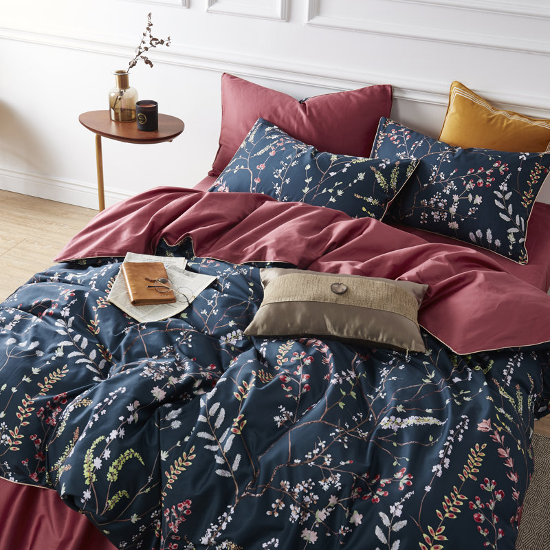Vintage Floral And Leaf Printed  Microfiber Comforter Set, King Comforter + 2 Standard  Pillowcases, Dark Blue Floral