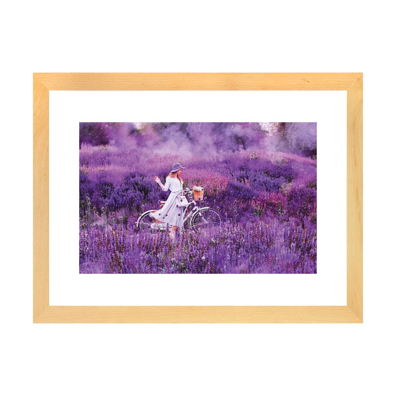 « Violet Dreams » par Hobopeeba-reproduction de photo, Toile avec cadre en bois beige, Blanc, H 16 po x l 24 po x P 1 po