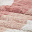 Housse de couette en fausse fourrure à poils longs Blush Multi King / King Ombre, 2 taies décoratives