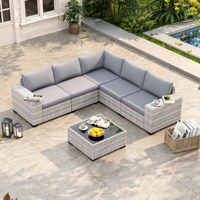 5-Seat Outdoor Wicker Sectional Sofa Set with Coffee Table, Gray