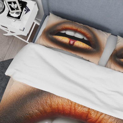 Female Lips With Black & Orange Lipstick - Modern Duvet Cover Set - Microfiber Polyester