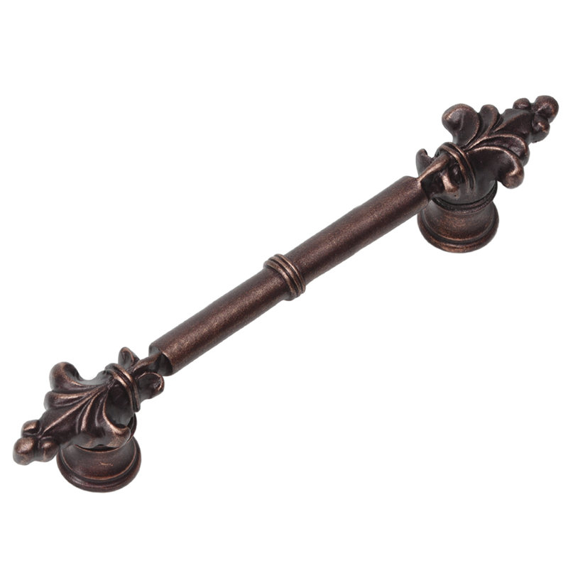 Poignée classique Charl Allemagne avec petits fleur de lys aux extrémités, Bronze frotté à l'huile, 4"