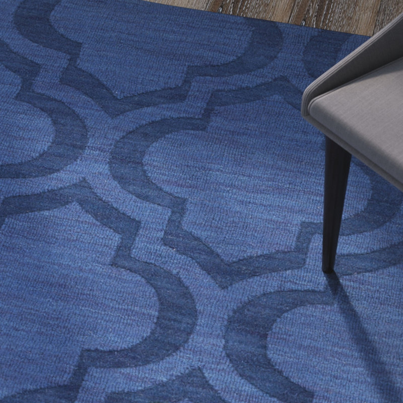 Tapis bleu foncé en laine fabriqué à la main Zora, Rectangle 6 pi x 9 pi