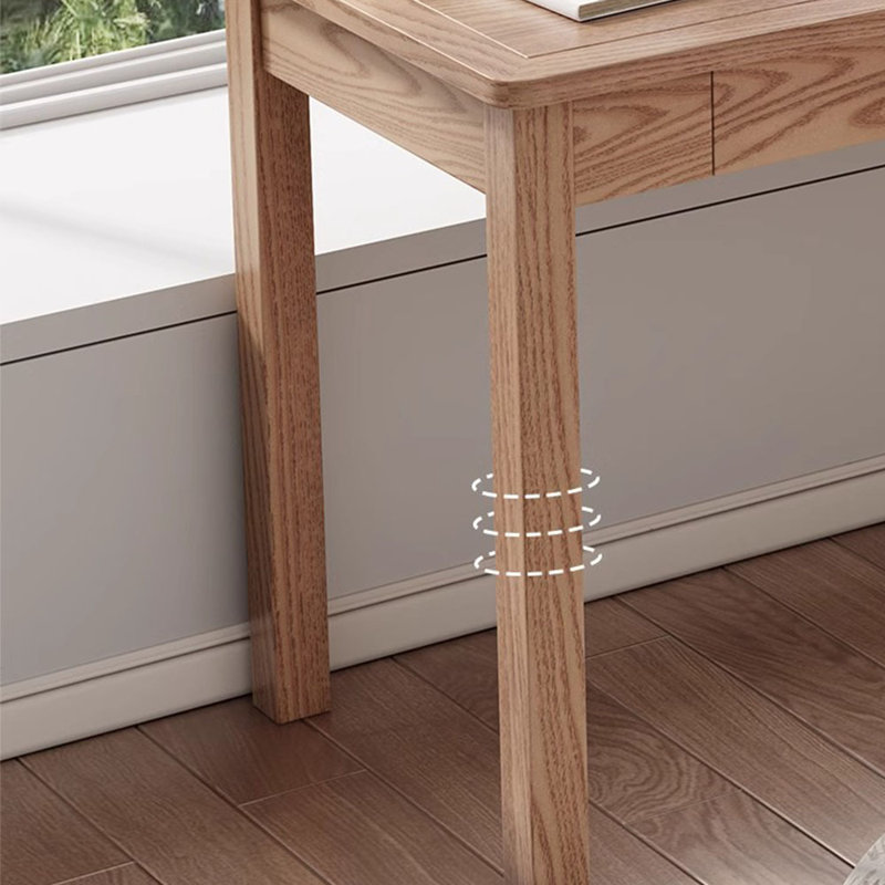Bureau italien minimaliste avec pieds hauts et style italien