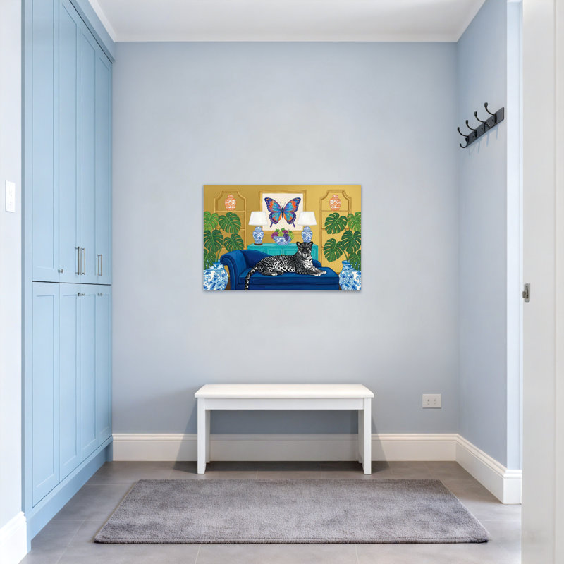Animaux, léopard exotique sur un canapé bleu avec art papillon, H 24 po x l 36 po