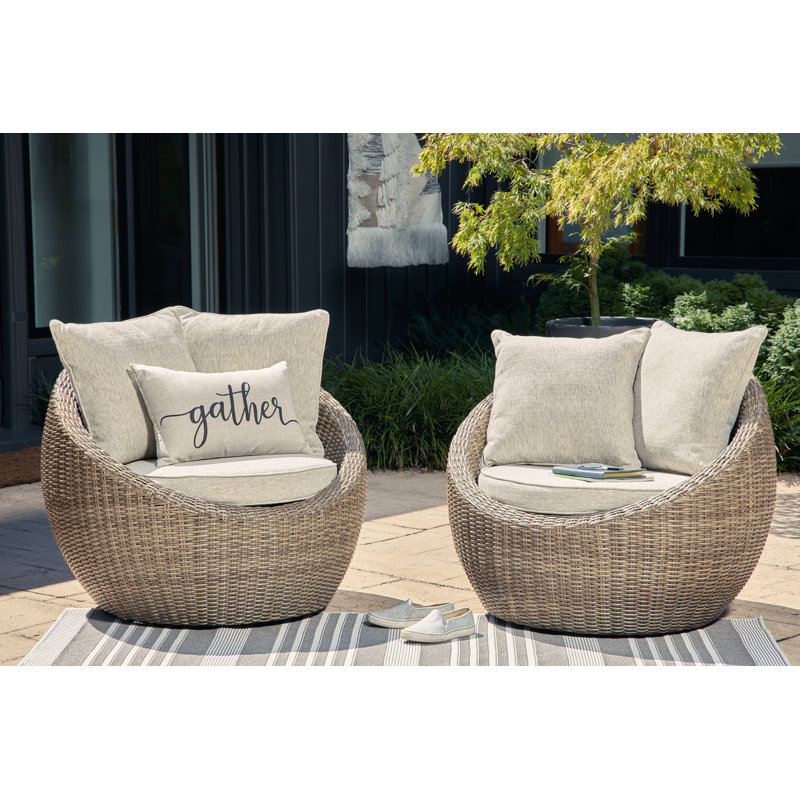 Swivel Patio Chair with Cushions (Set of 2)