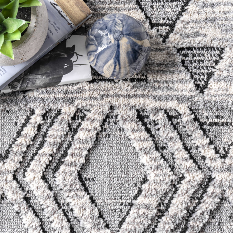 Dayanara Geometric Indoor Rug, Rectangle 4' x 6' 8"