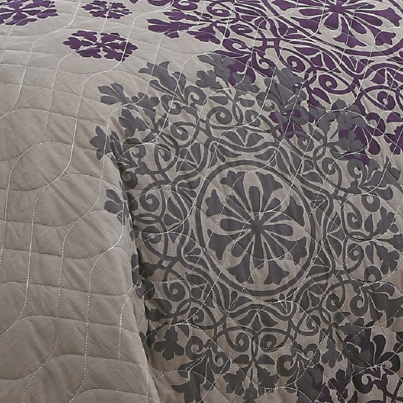Amber Traditional Polyester Jersey Knit Geometric Shapes Quilt, Plum, Twin Quilt + 6 Additional Pieces