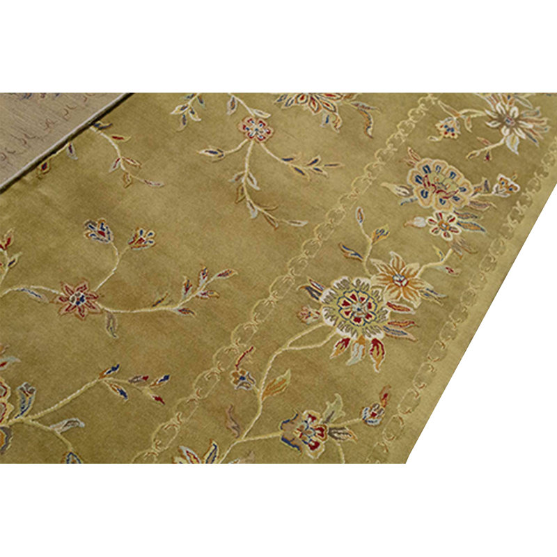 Floral Area Rug in Tan