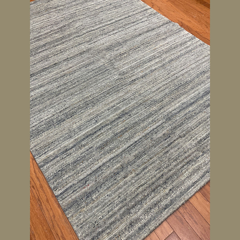 Tapis gris rectangulaire en laine noué à la main 5 pi x 7 pi 2 po