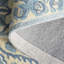 Tapis en laine, coton et viscose touffeté à la main ivoire et bleu Louella-1144609786