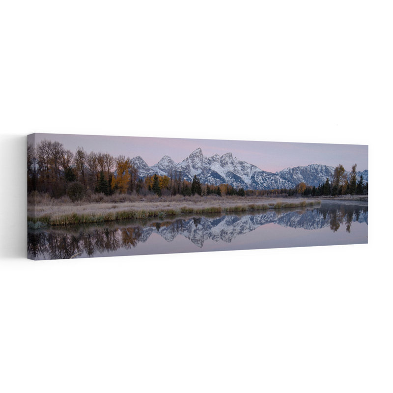 «Pink Mountain Reflections», art abstrait d'automne, H 16 po x l 48 po