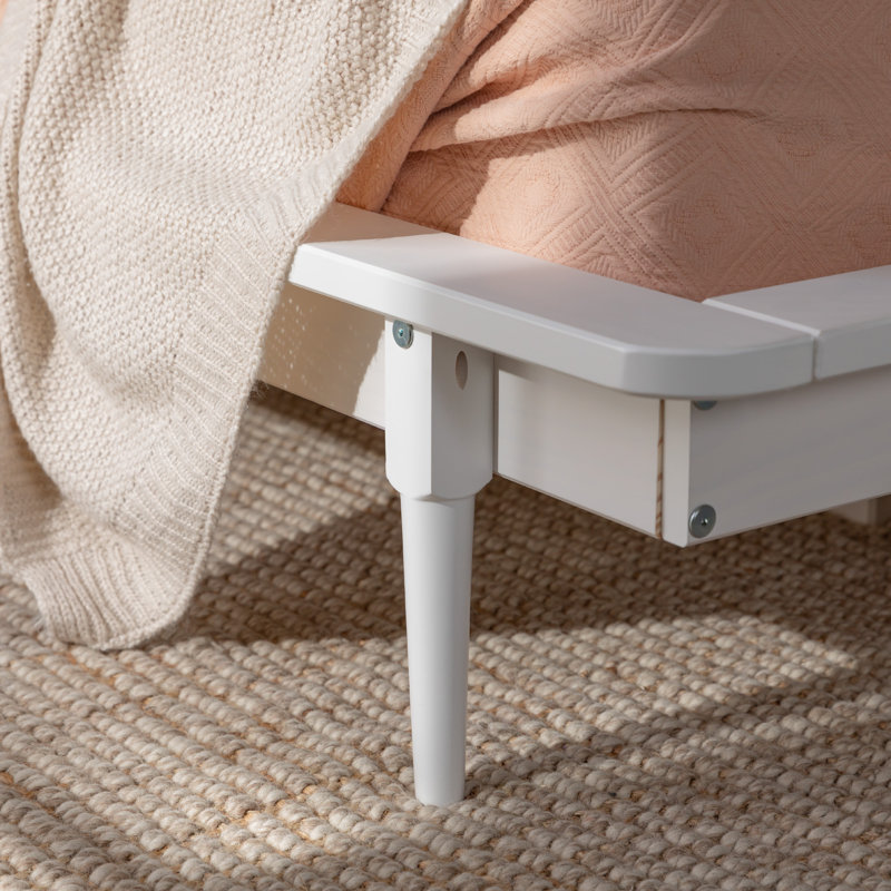 Henline King Solid Wood Platform Bed, White