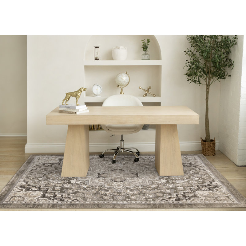 Tapis traditionnel tissé à la machine Cariad, Rectangle 5 pi 3 po x 7 pi 7 po
