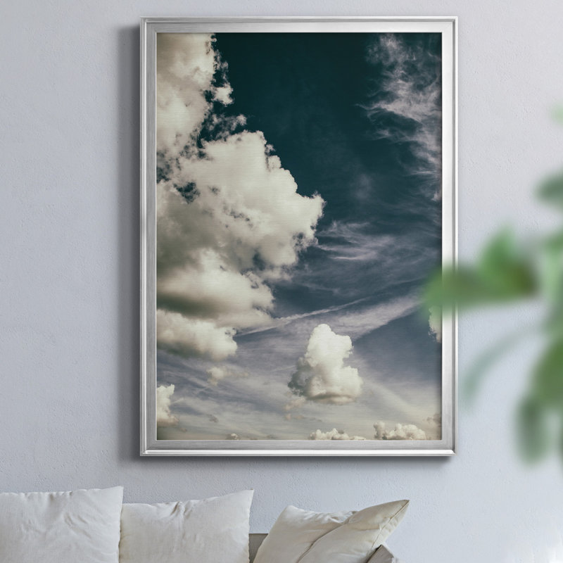 «The Clouds Above» par J Paul, reproduction d'art graphique sur toile encadrée, Argent, H 26,5 po x l 36,5 po x P 1,5 po