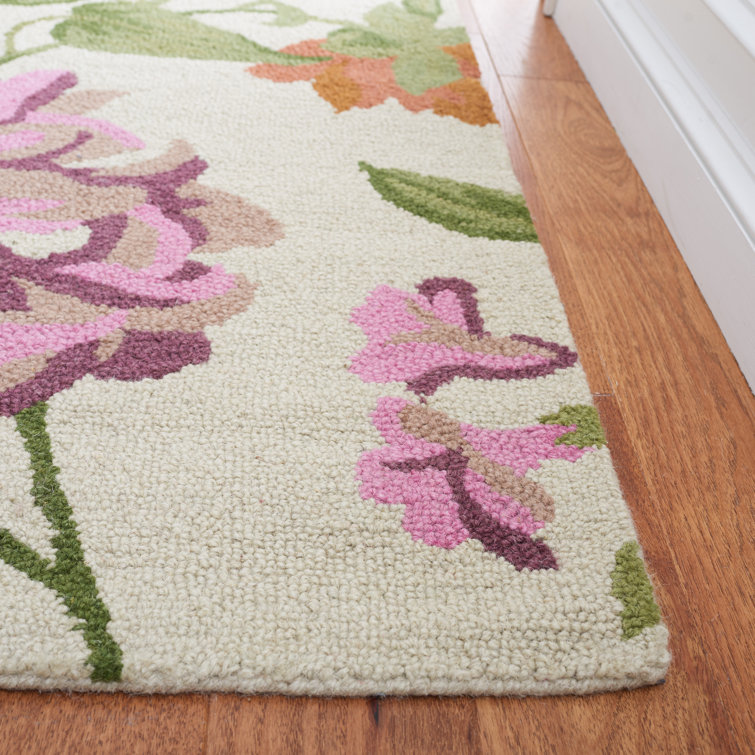 Emrick Hand Hooked Wool Floral Rug