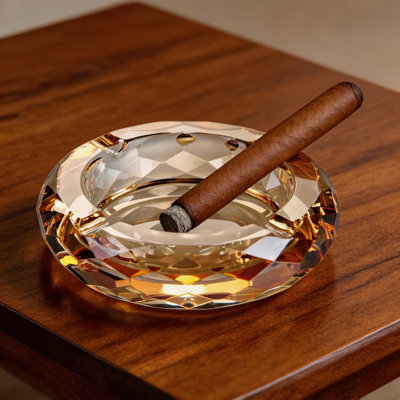 Luxury Crystal Gold Glass Ashtray, Exquisite Cigar Holder, High-End Decorative Item For Home And Office Desks.