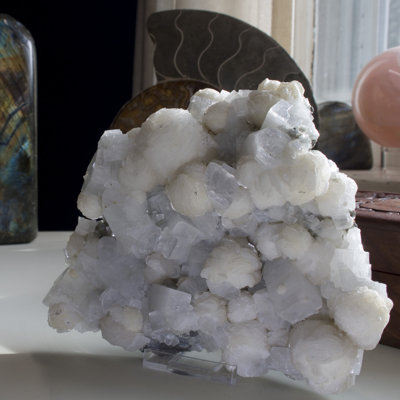 Gyrolite botryoïde avec apophyllite givrée