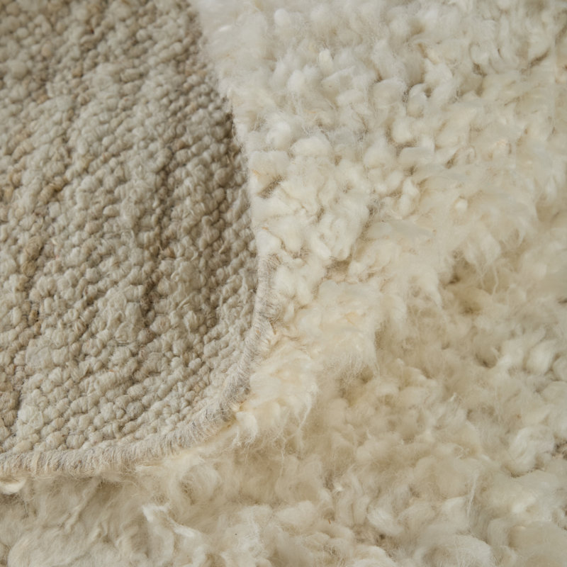 Ashby Wool Abstract Area Rug in Ivory, Rectangle 5'6" x 8'6"