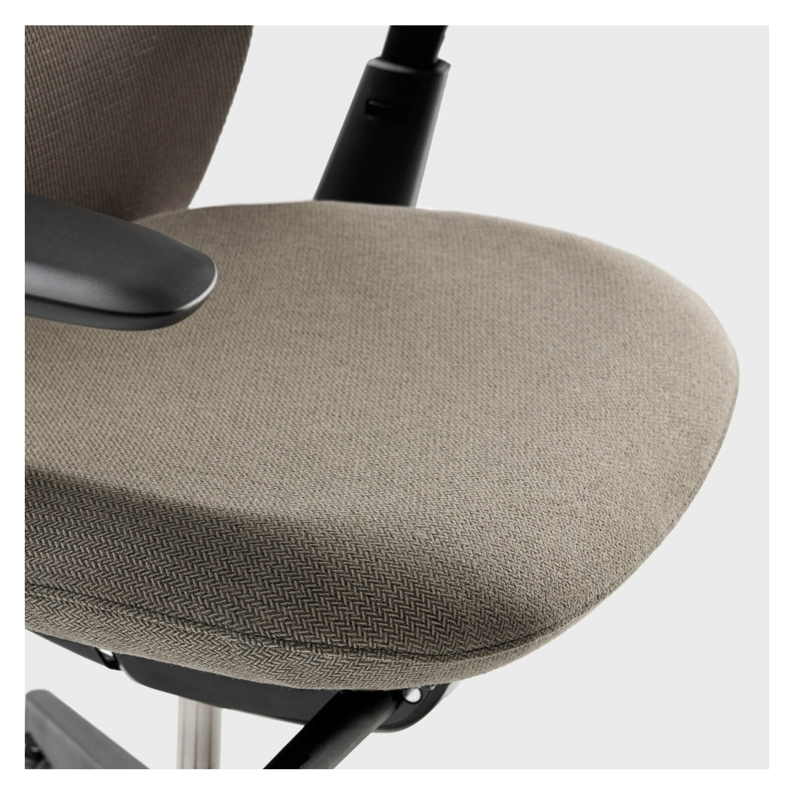 Haworth Soji Mesh Ergonomic Task Chair, Clay