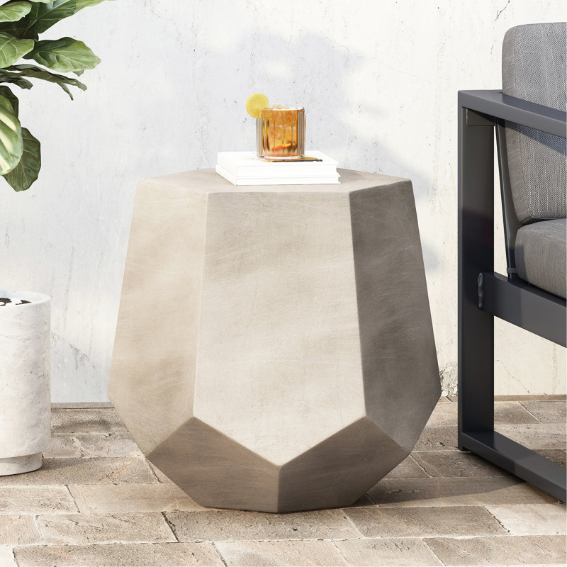 Bureau de bout extérieur en béton gris - table d'appoint de style contemporain de style simple