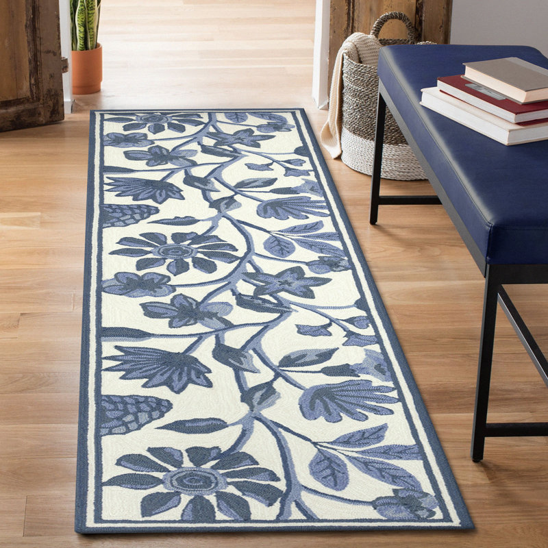 Performance Hand Tufted Floral Indoor / Outdoor Rug, Runner 2' x 5'