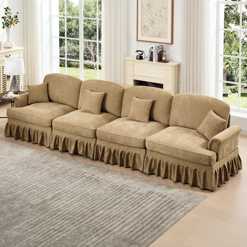 Café en chenille 4 places avec accoudoirs évasés, volants segmentés et jupes plissées plissées Mid-Century en chenille, avec plusieurs options de configuration amovibles