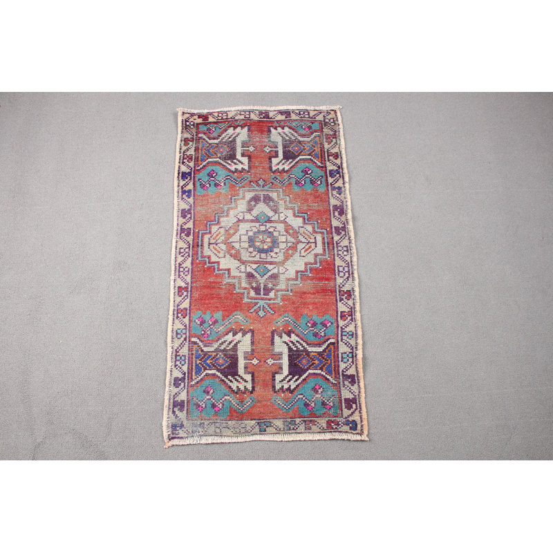 Vintage Red Wool Entry Rug: Handwoven Turkish Anatolian Flatweave for Versatile Home Decor