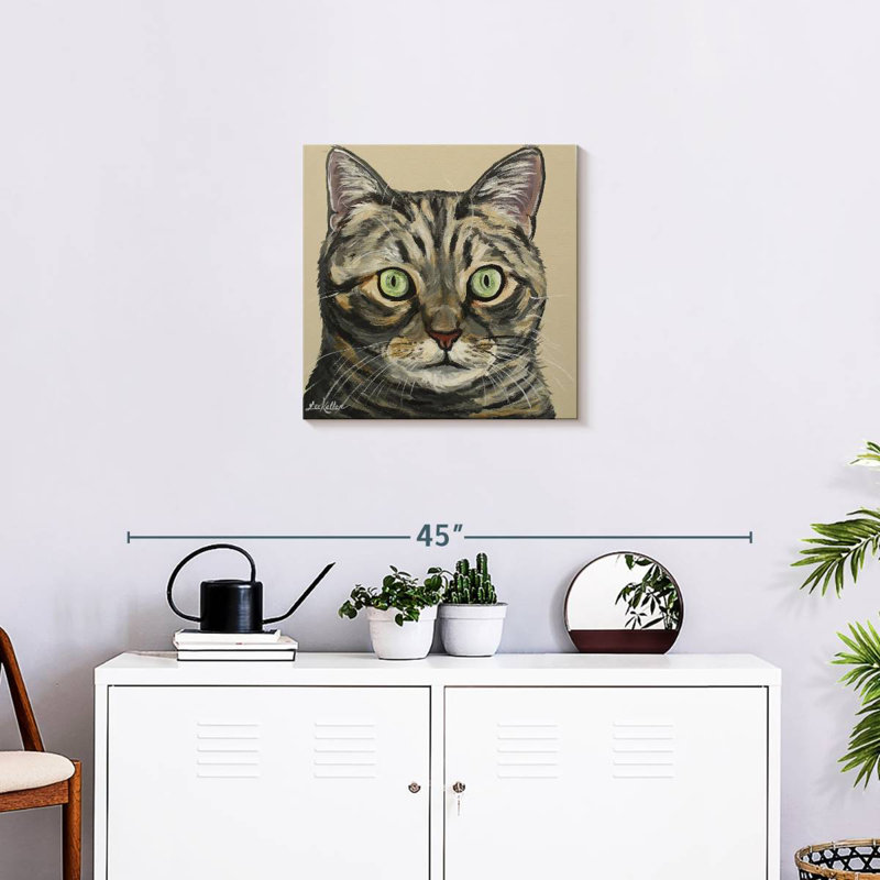 Chat tigré Ontan, H 20 po x l 20 po