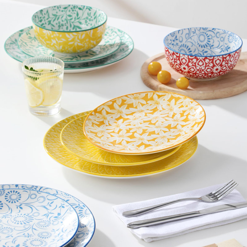 Service de table 12 pièces pour 4 - Vaisselle en porcelaine empilable à motifs floraux allant au micro-ondes et au lave-vaisselle